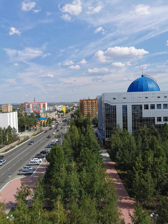 קוסטנאי 1 Комнатная Квартира В Самом Центре С Видом На Сквер מראה חיצוני תמונה